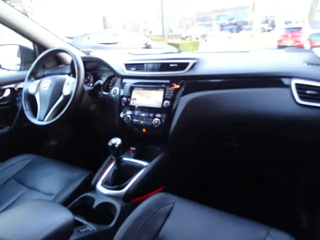 Nissan QASHQAI 1.2 Tekna 2014 Benzine 16