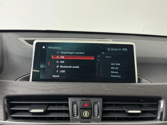 BMW X1 sDrive20i High Executive 2018 Benzine 13