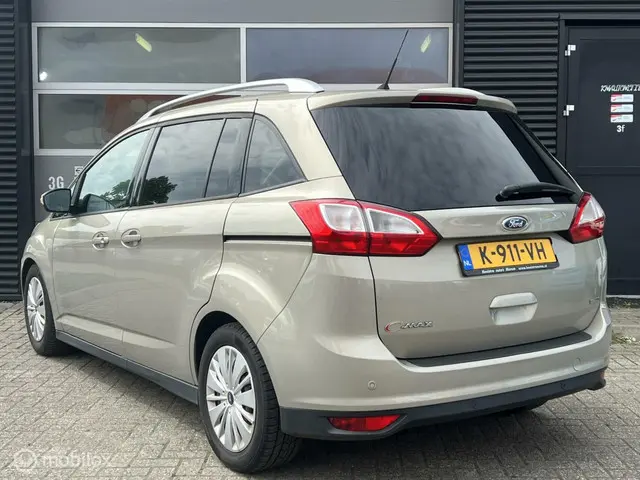 Ford Grand C-Max 1.0 Trend 7p. 2015 Benzine 2