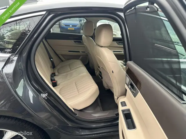 Jaguar XF 2.0d Portfolio 2016 Diesel 33