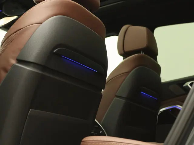 BMW X6 xDrive40i 2021 Benzine 43