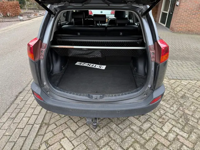 Toyota RAV4 2.0 Executive Business 4WD 2014 Benzine 3