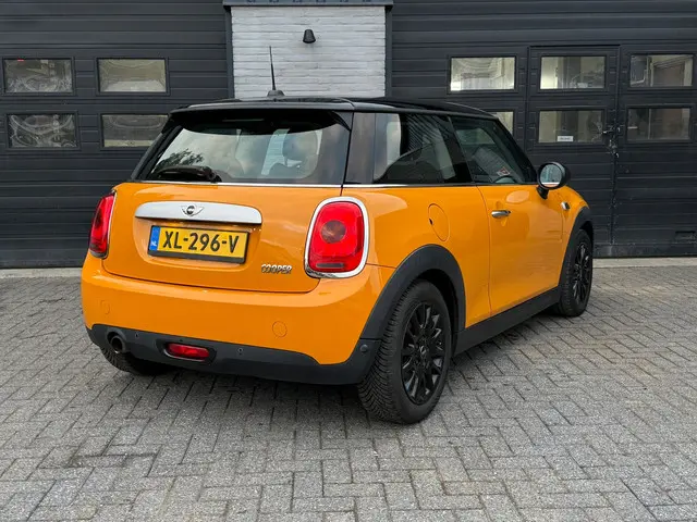 MINI Cooper Mini 1.5 Salt Business 2014 Benzine 19