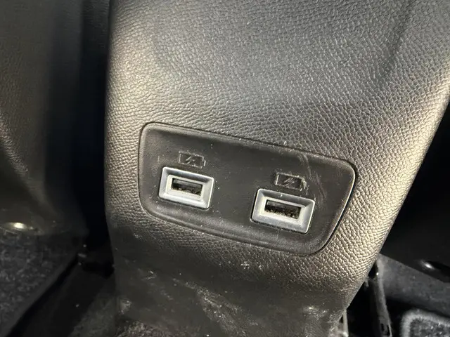 Peugeot e-2008 EV GT 2022 Elektrisch 66