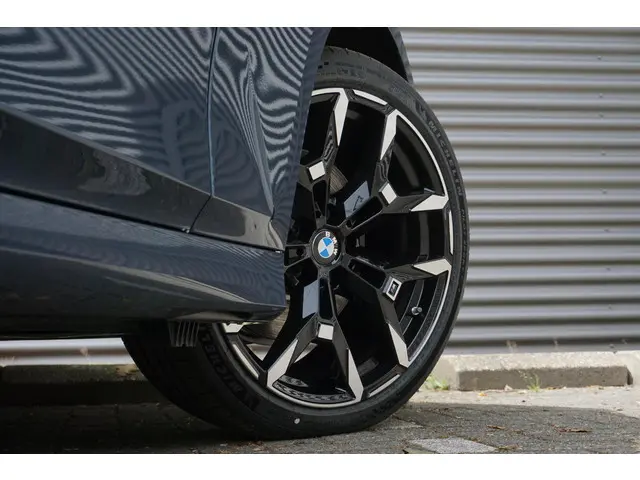 BMW 3 Serie Touring 330e 2025 Hybride Benzine 25