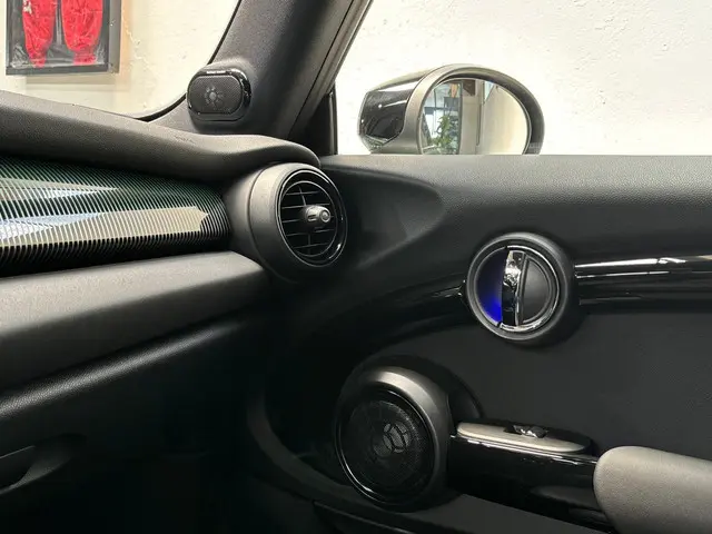 MINI Cooper S Mini 2.0 60 Years Edition 2019 Benzine 32
