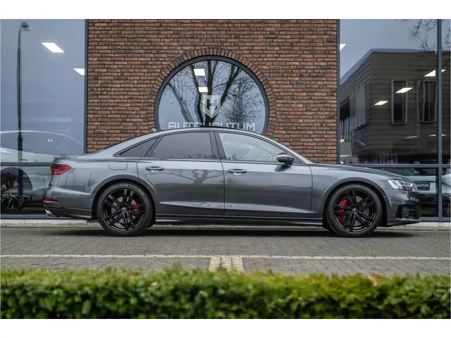 Audi S8 4.0 TFSI 571PK Quattro 2021 Benzine 6