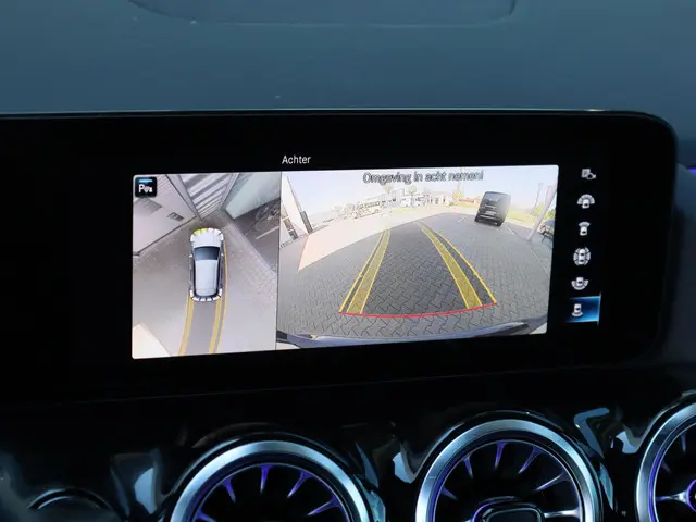 Mercedes-Benz GLA 250 e AMG Line 2022 Hybride Benzine 21