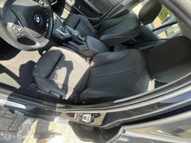 BMW 1 Serie 118i Corporate Lease Executive 2017 Benzine 9