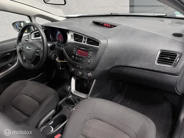 Kia cee'd 1.4 CVVT 5 DEURS / AIRCO / CRUISE / LMV 2014 Benzine 20