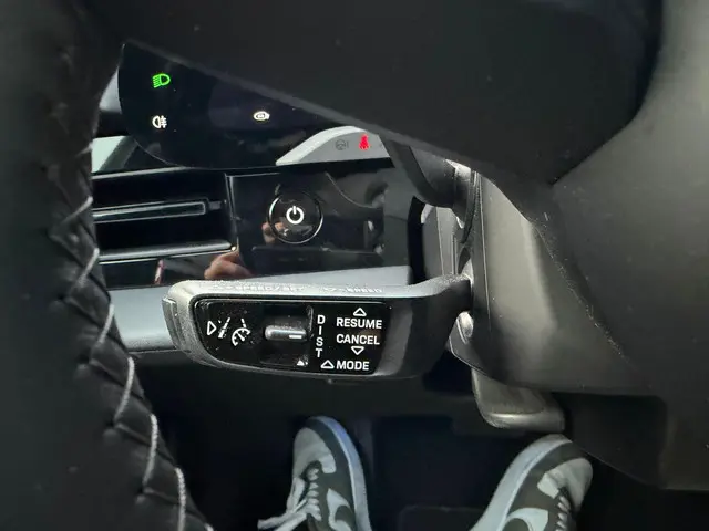 Porsche Taycan Performance 84 kWh 2023 Elektrisch 2