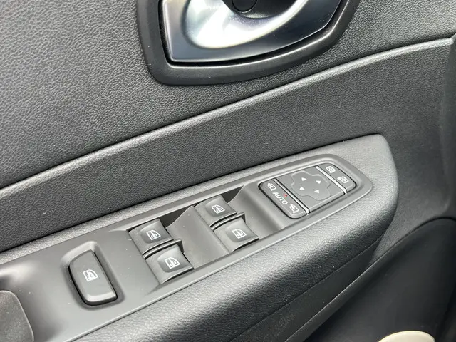 Renault Captur 0.9 TCe Limited 2018 Benzine 17