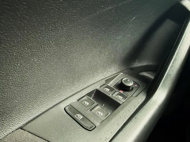 Volkswagen Polo 1.0 TSI Comfortline 5 drs 2018 Benzine 13