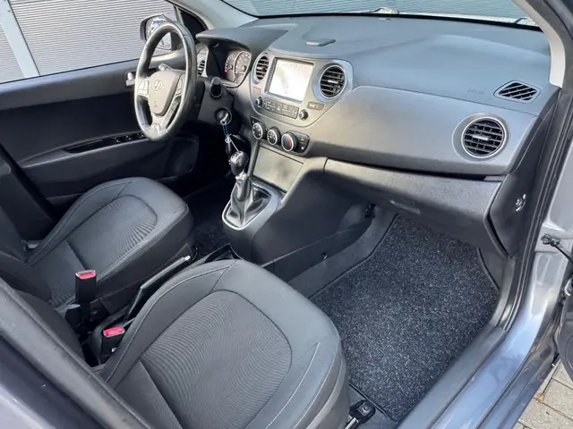 Hyundai i10 1.2i Carplay / Navi / Facelift 2018 Benzine 14