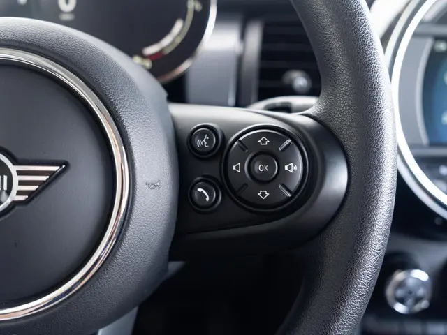 MINI 3-Deurs Cooper 2021 Benzine 22