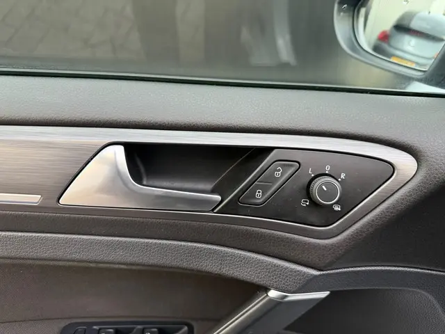 Volkswagen e-Golf E-Golf 2017 Elektrisch 28