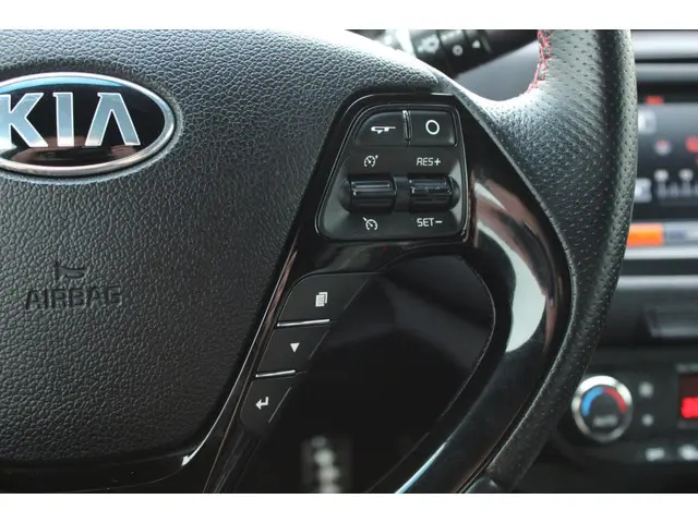 Kia pro_cee'd 1.6 GT 2013 Benzine 15