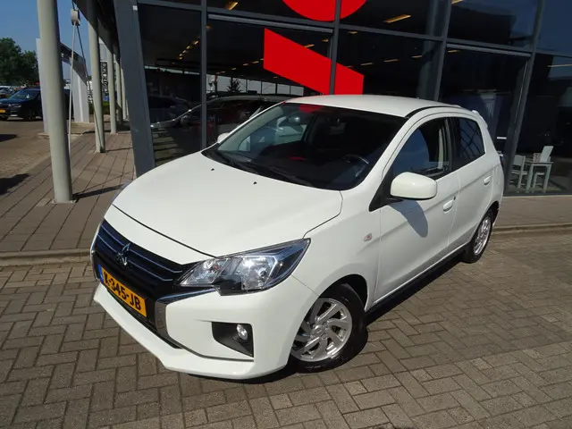 Mitsubishi Space Star 2