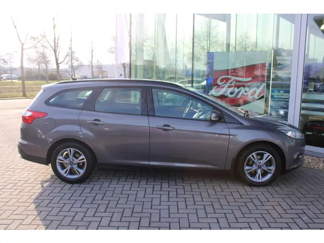 Ford Focus Wagon 1.0 EcoBoost Edition 2013 Benzine 11