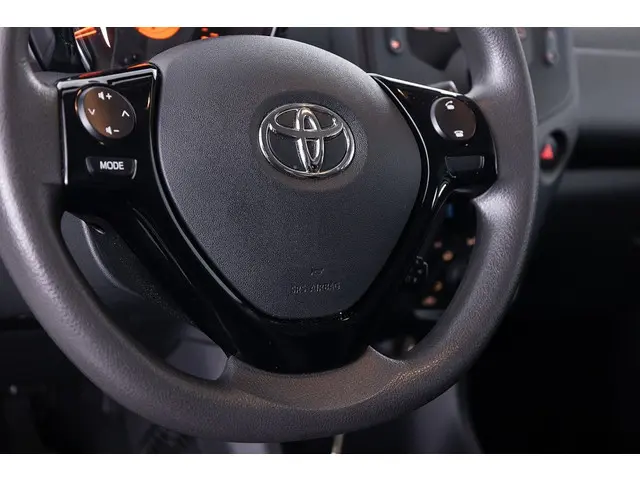Toyota Aygo 1.0 VVT-i x-fun | AIRCO ✅ 1e Eigenaar 2018 Benzine 8