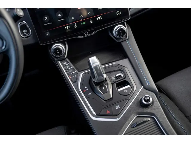 Lynk & Co 01 1.5 2022 Hybride Benzine 16