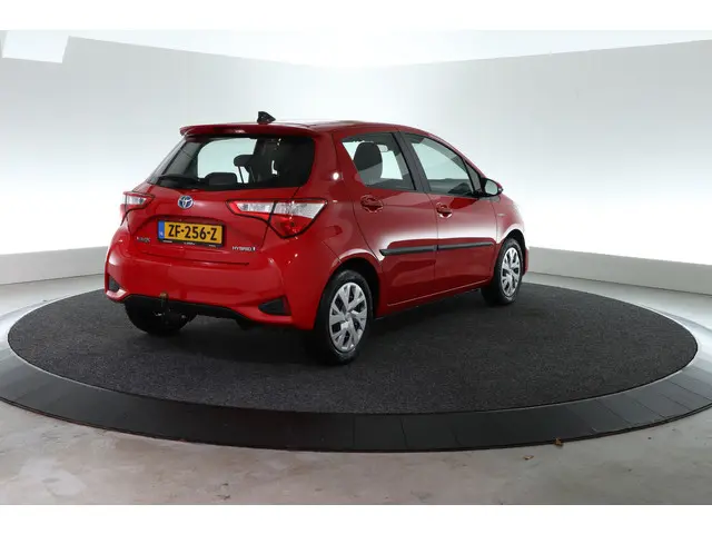 Toyota Yaris 2