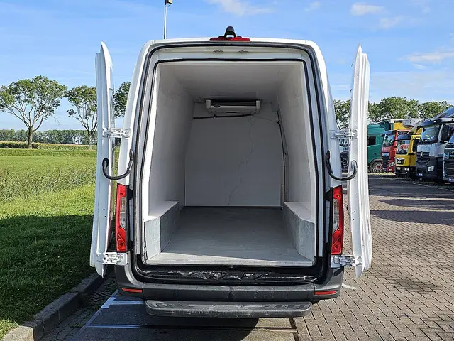 Mercedes-Benz Sprinter 315 2022 Diesel 14