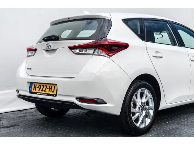 Toyota Auris 1.3 Now RIJKLAAR INCL:GARANTIE 2018 Benzine 20