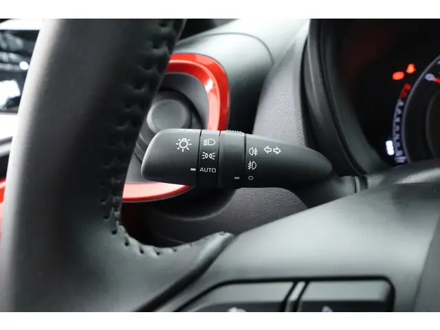 Toyota Aygo X 1.0 VVT-i MT Envy 2024 Benzine 10