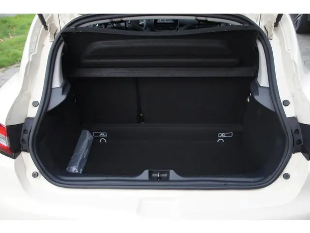 Renault Clio 0.9 TCe Zen 2017 Benzine 12