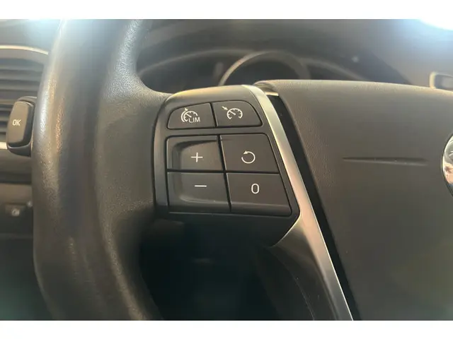 Volvo V40 T2 Polar+ Automaat 2019 Benzine 27