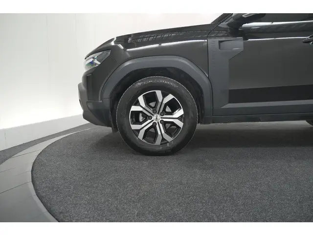 Dacia Duster Mild Hybrid 130 Expression 2025 Benzine 17