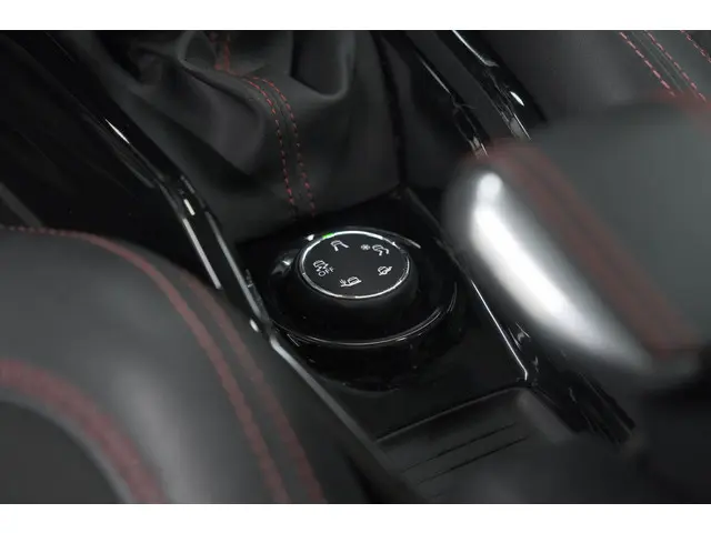 Peugeot 2008 PureTech 130 GT-Line 2019 Benzine 41