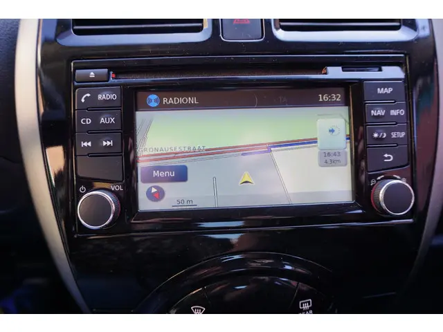 Nissan Micra 1.2 Connect Edition N-TEC 2016 Benzine 20