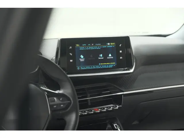 Peugeot e-2008 EV Allure 50 kWh 2021 Elektrisch 48