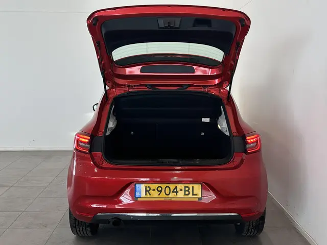 Renault Clio 1.0 TCe 100 Intens 2020 Benzine 32
