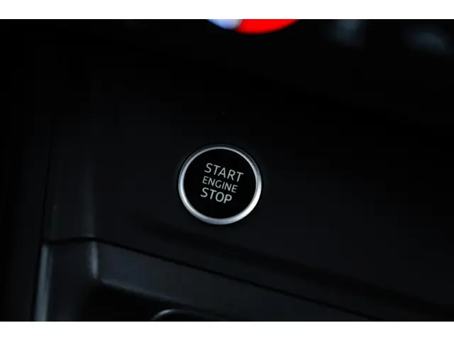 Audi Q3 45 TFSI e S edition 2022 Hybride Benzine 38