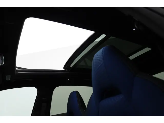 Lynk & Co 01 1.5 2023 Hybride Benzine 21