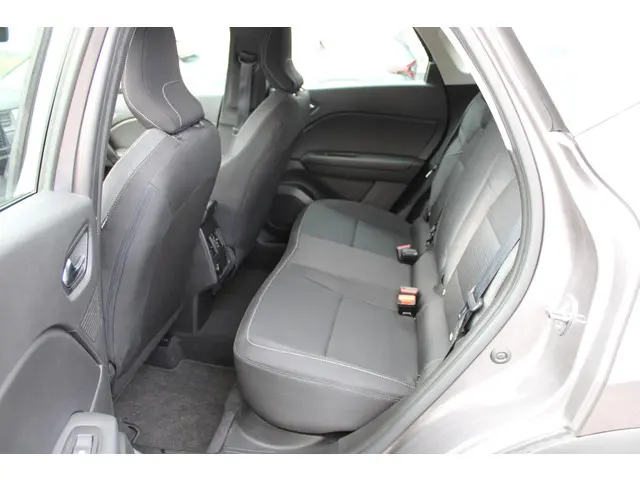 Renault Captur TCe 140 Intens EDC Automaat 2021 Benzine 19