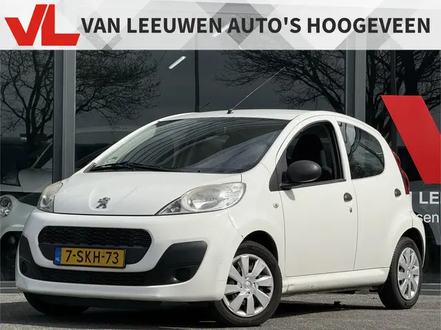 Peugeot 107 1.0 Access Accent 2013 Benzine