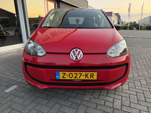 Volkswagen up! 1.0 take up! BlueMotion 2014 Benzine 12