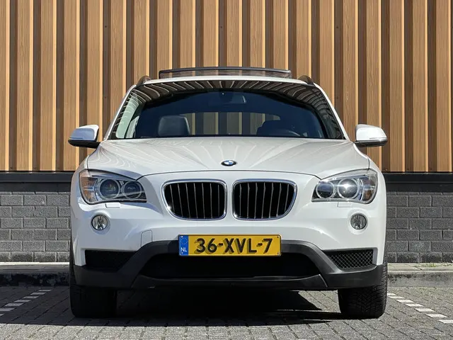 BMW X1 sDrive20i Upgrade Edition 2012 Benzine 2