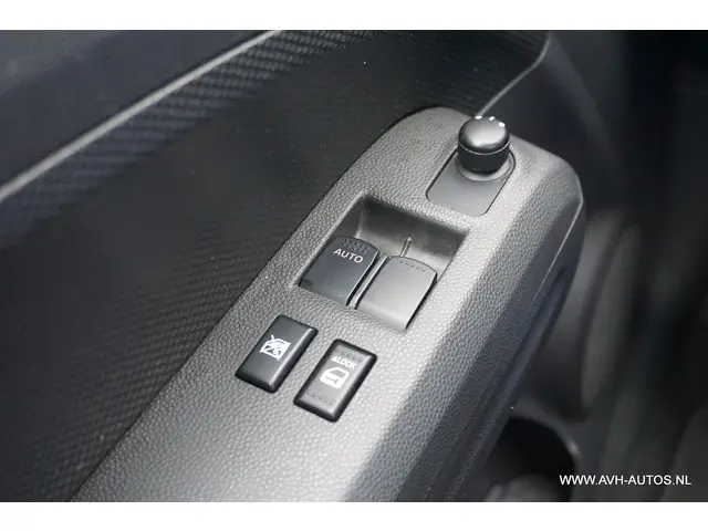 Opel Agila 1.2 Edition Automaat 2012 Benzine 18