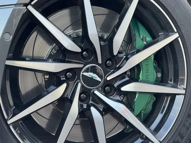 Aston Martin DB11 5.2 V12 2017 Benzine 8