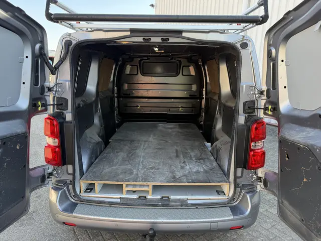 Citroën Jumpy 2.0 BlueHDI 180 M Driver 2021 Diesel 11