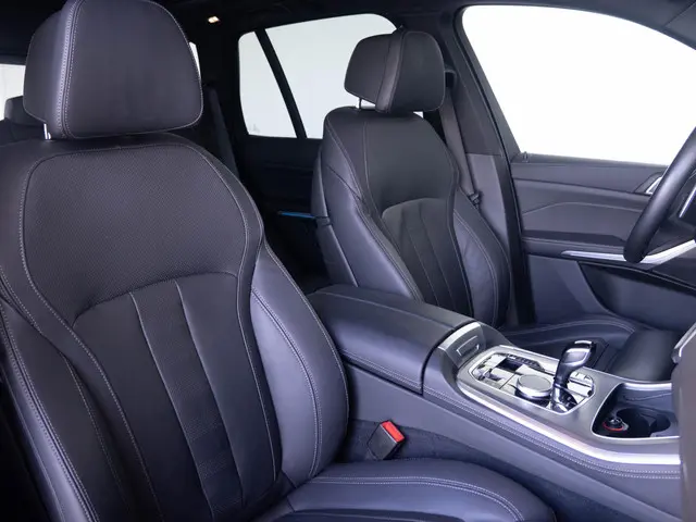 BMW X5 xDrive45e 2022 Hybride Benzine 8
