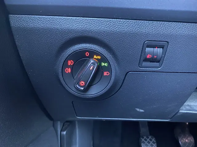 SEAT Arona 1.0 TSI Style Business Intense 2020 Benzine 18