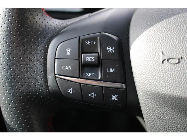 Ford Fiesta 1.0 EcoBoost Hybrid ST-Line X 2021 Benzine 18