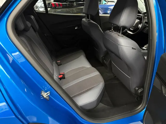 Peugeot e-2008 EV Allure 50 kWh 2020 Elektrisch 24