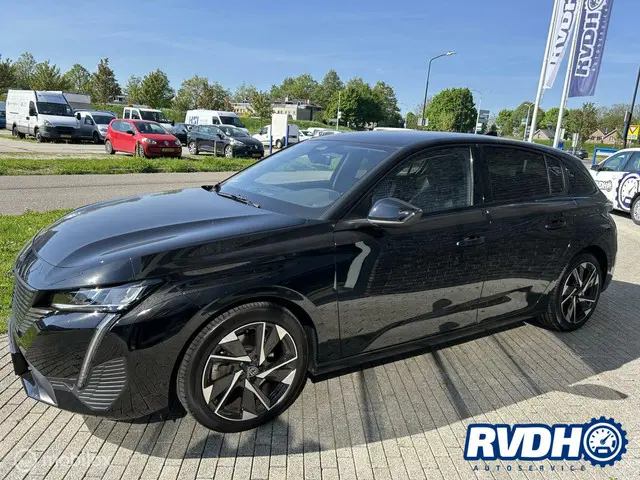 Peugeot 308 1.5 BlueHDi Allure Pack Business 2022 Diesel 8